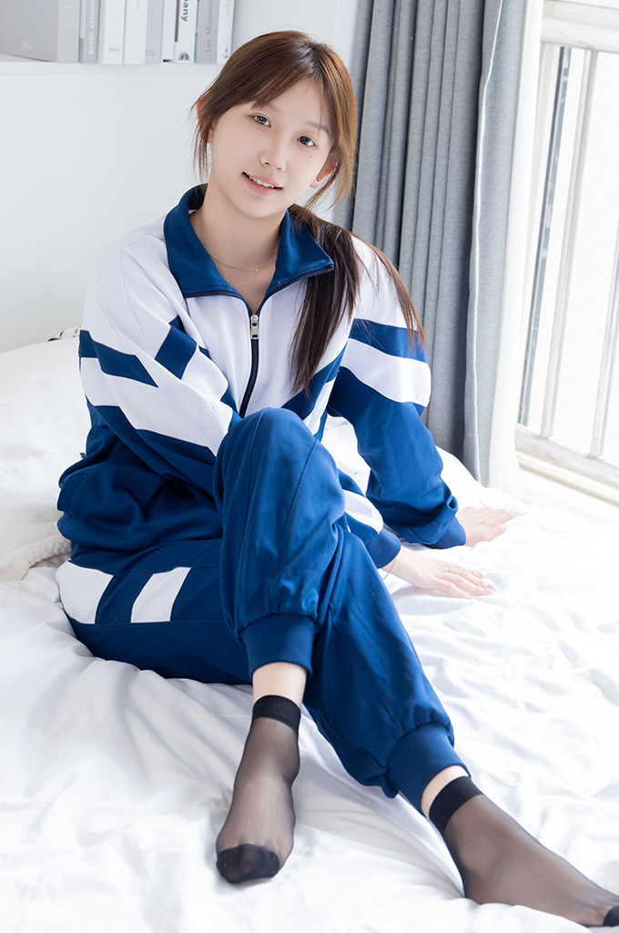 W234-校服、板鞋、短黑丝（脚尖加固款）