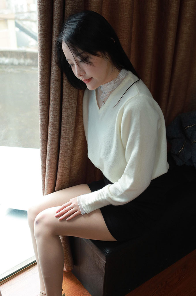 D013-酒杯美腿